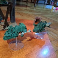 "Land Speeders" par Griffaktarius