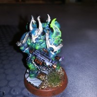 "SMC-Alpha Legion-Legionnaire avec Bolter-Fig2" par Magiklizard