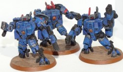 "Crisis XV8 2" par Kakomoks